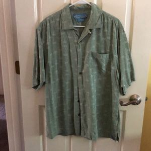Bermuda Bay Men’s shirt size M